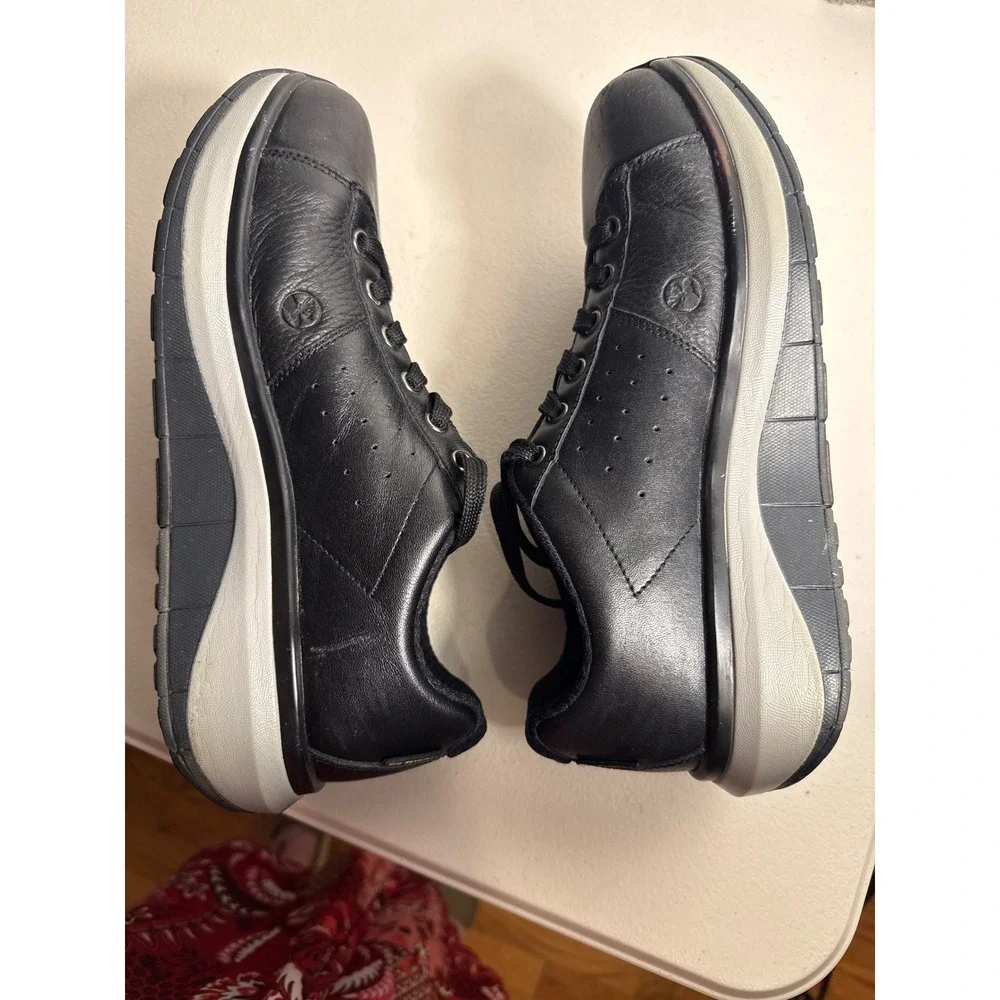 Joya Wave SwissTechnology Black Leather Slip Resistant Orthopedic Sneakers 7.5